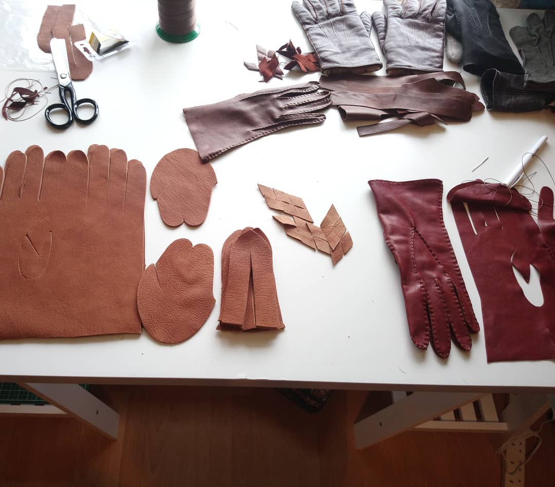 Hand Stitched Leather Gloves - 28th / 29th October